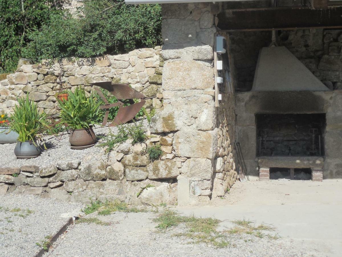 Gite De Carbonies Saint-Félix-de-Lunel Eksteriør billede